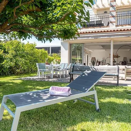 In Closed Domain In Cannes